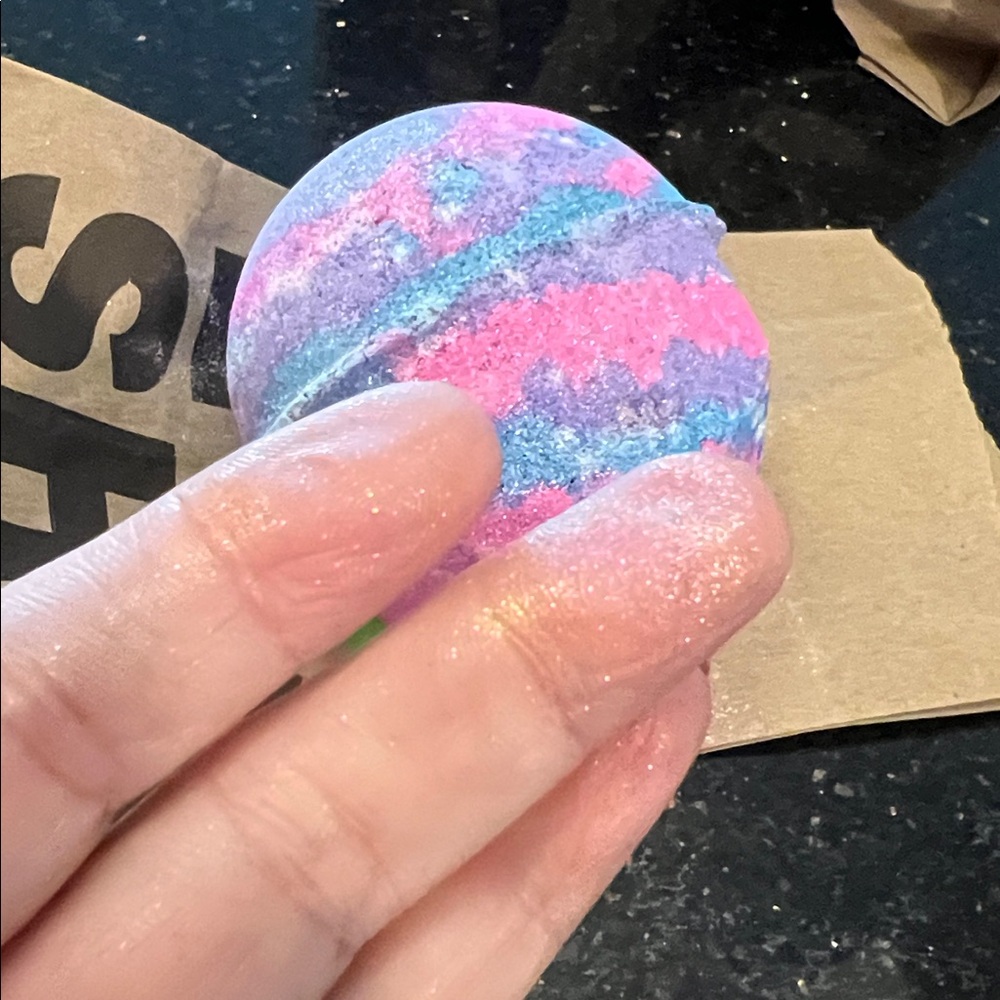 LUSH LIMITED EDITION SUGAR PLUM FAIRY BATH BOMB NEW - Picture 11 of 12